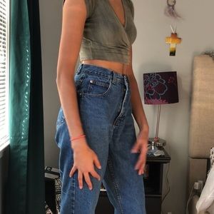 [vintage] high-waisted denim mom jeans